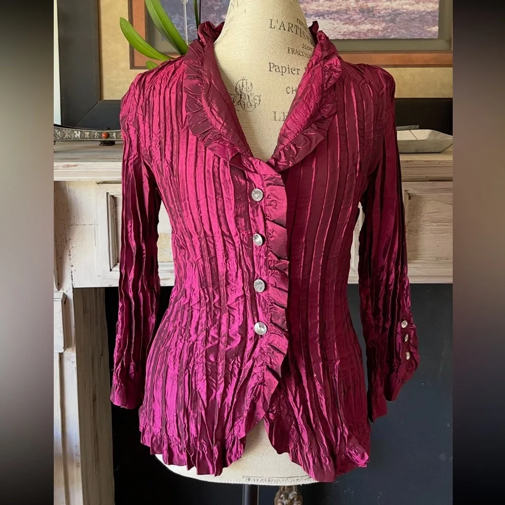 PIANO Maroon Iridescent Crinkle Blouse w/ Crystal Buttons Shawl Collar E… - Picture 3 of 12